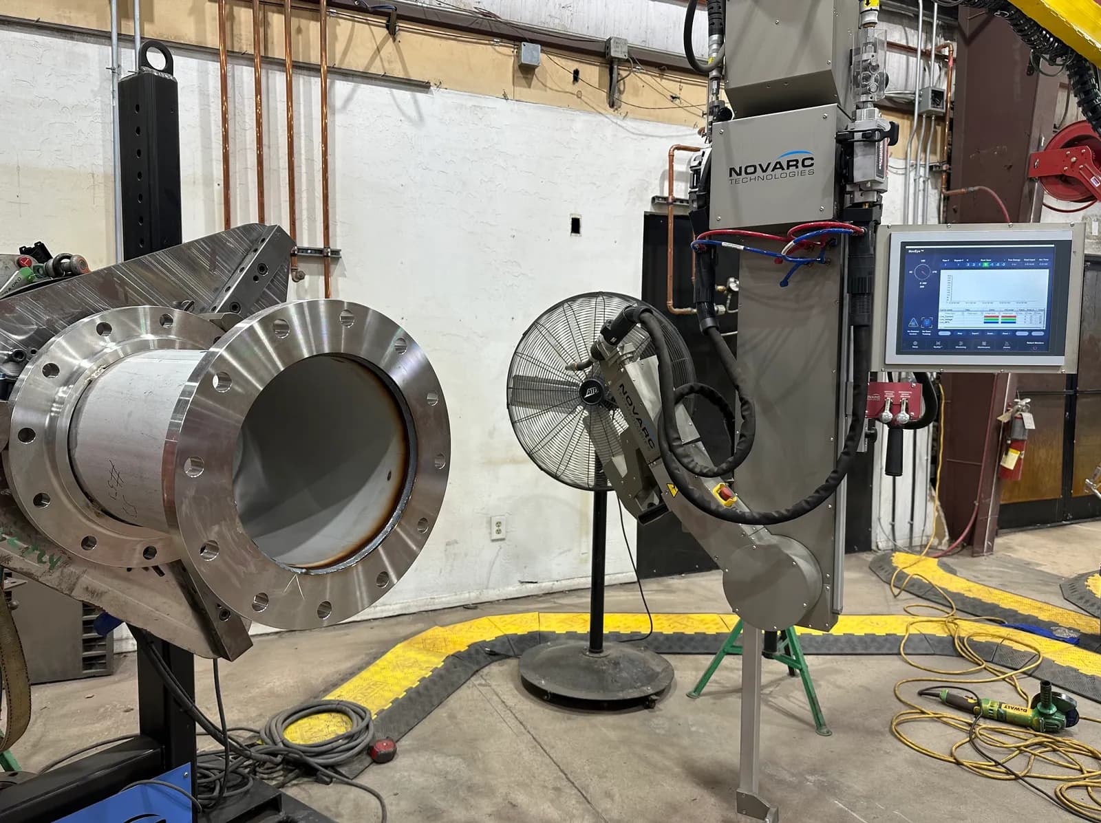 Sawing and cutoff operation in the fabrication bay